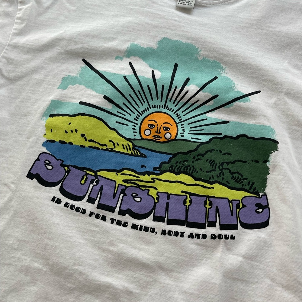H&M “Sunshine” T-shirt 🌞 - Picture 2 of 4